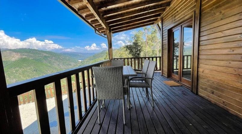 Quinta Da Resteva-Chale Do Rio Vieira do Minho Kültér fotó